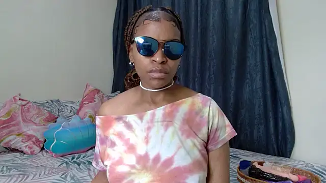 fifiqueen25 online show from 03/21/26, 07:13