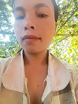 Snapshot of Nguyet2k4 chatting on 10/18/25, 01:08 Nguyet2k4 online show from 10/18/25, 01:08