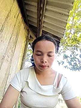 Snapshot of Nguyet2k4 chatting on 11/29/25, 04:04 Nguyet2k4 online show from 11/29/25, 04:04