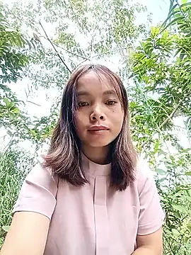 Nguyet2k4 online show from 12/22/25, 04:53