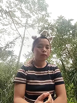 Nguyet2k4 online show from 03/11/26, 08:20