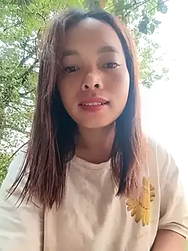 Nguyet2k4 online show from 04/12/26, 10:59