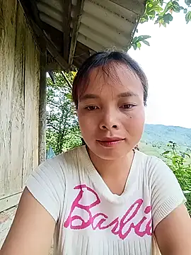 Snapshot of Nguyet2k4 chatting on 06/24/26, 04:22 Nguyet2k4 online show from 06/24/26, 04:22