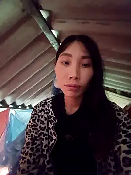 -Kem-01 online show from 10/24/25, 08:22