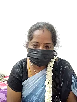 Snapshot of Tamil_Ponnu_Riya chatting on 10/14/25, 05:25 Tamil Ponnu Riya online show from 10/14/25, 05:25