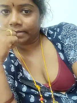 Snapshot of Tamil_Ponnu_Riya chatting on 01/07/26, 07:33 Tamil Ponnu Riya online show from 01/07/26, 07:33