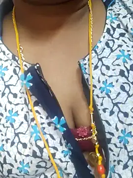 Snapshot of Tamil_Ponnu_Riya chatting on 02/10/26, 06:34 Tamil Ponnu Riya online show from 02/10/26, 06:34