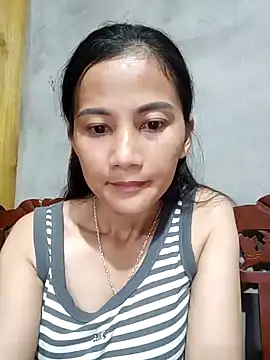 Snapshot of Miss-World00 chatting on 10/15/25, 02:28 Miss-World00 online show from 10/15/25, 02:28