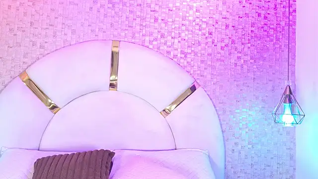 emmy rose25 online show from 12/22/25, 11:51