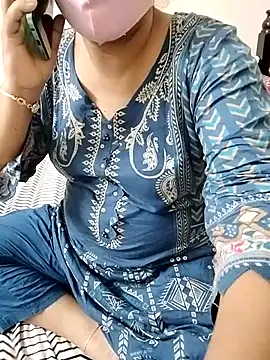 Hot Boude online show from 10/28/25, 02:09