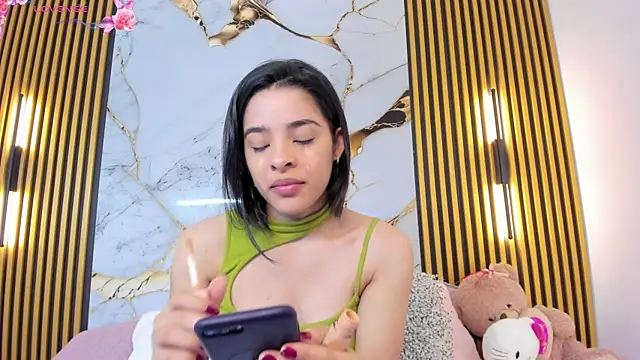 I karly online show from 11/27/25, 12:40