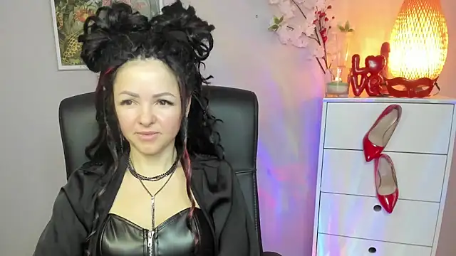 Mollybloom40 online show from 02/03/26, 07:57