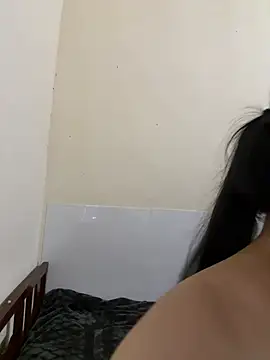 Snapshot of Aimee_milk chatting on 04/29/26, 02:10 Aimee milk online show from 04/29/26, 02:10
