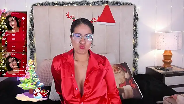 charlhot  online show from 12/18/25, 01:28