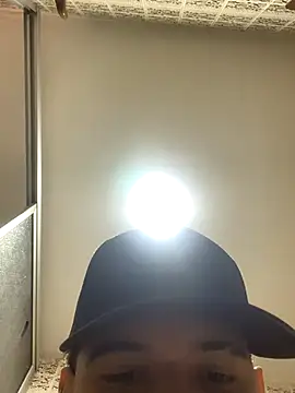 Snapshot of Hayden_Boy_ chatting on 10/28/25, 12:41 Hayden Boy online show from 10/28/25, 12:41