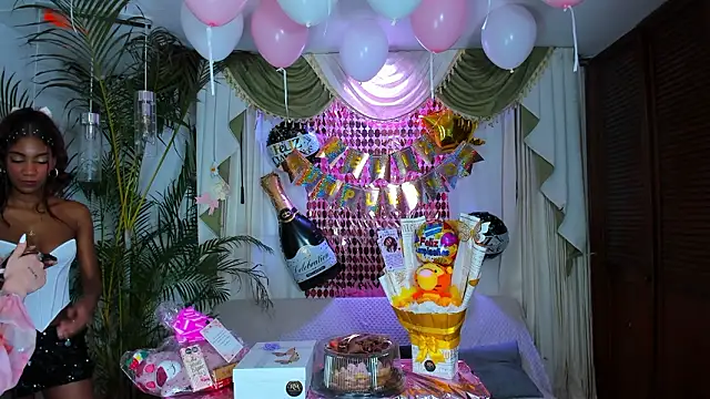 madams worker online show from 03/26/26, 09:31