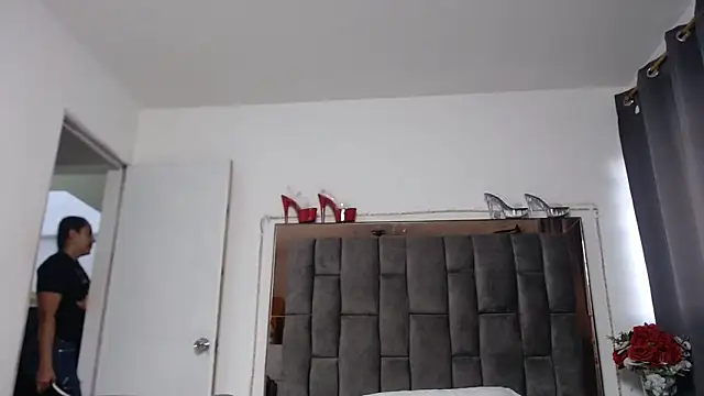 Snapshot of Salmma_Milf chatting on 06/30/26, 11:44 Salmma Milf online show from 06/30/26, 11:44