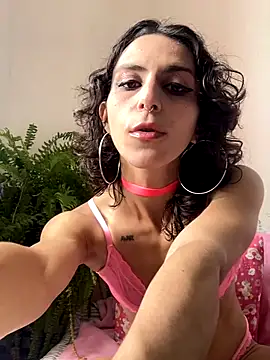 yvessblue online show from 11/25/25, 12:05