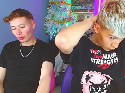 Snapshot of Latin_boysxxxx chatting on 11/01/25, 09:39 Latin boysxxxx online show from 11/01/25, 09:39