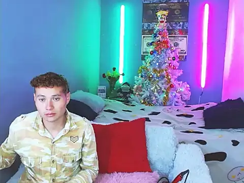 Snapshot of Latin_boysxxxx chatting on 11/27/25, 11:40 Latin boysxxxx online show from 11/27/25, 11:40