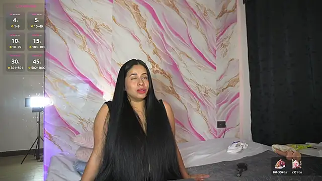 Snapshot of zoe_longhair chatting on 05/27/26, 07:44 zoe longhair online show from 05/27/26, 07:44
