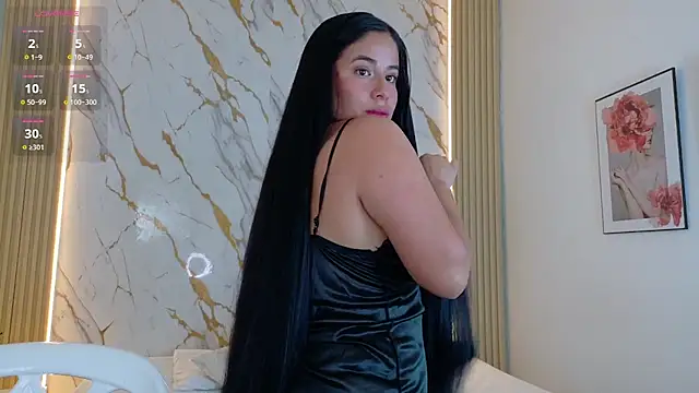 Snapshot of zoe_longhair chatting on 06/30/26, 01:45 zoe longhair online show from 06/30/26, 01:45