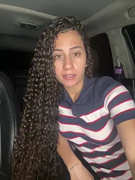 Snapshot of fernanda317 chatting on 03/25/26, 09:43 fernanda317 online show from 03/25/26, 09:43