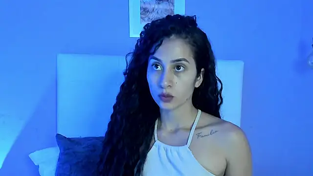 Snapshot of fernanda317 chatting on 06/29/26, 04:29 fernanda317 online show from 06/29/26, 04:29