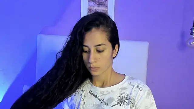 Snapshot of fernanda317 chatting on 07/03/26, 05:30 fernanda317 online show from 07/03/26, 05:30