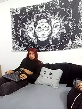 abby n emily online show from 11/26/25, 12:17