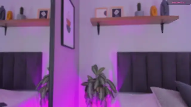 AilanaCortes online show from 04/23/26, 12:29