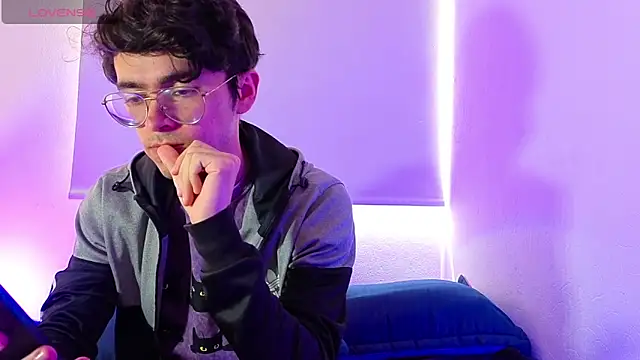 Snapshot of dani_angel_dark chatting on 02/17/26, 06:58 dani angel dark online show from 02/17/26, 06:58