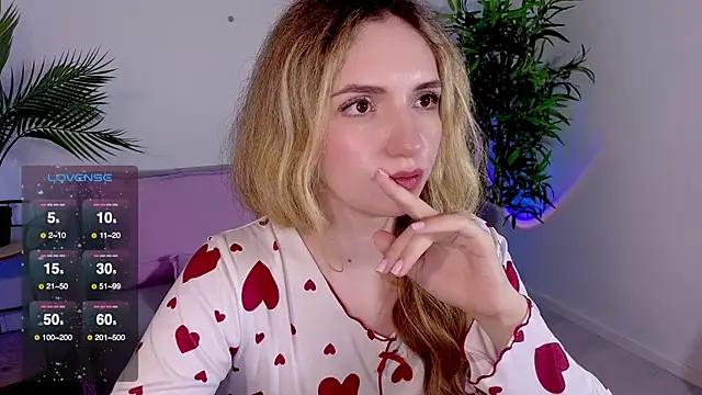 cute cake online show from 07/28/26, 11:17