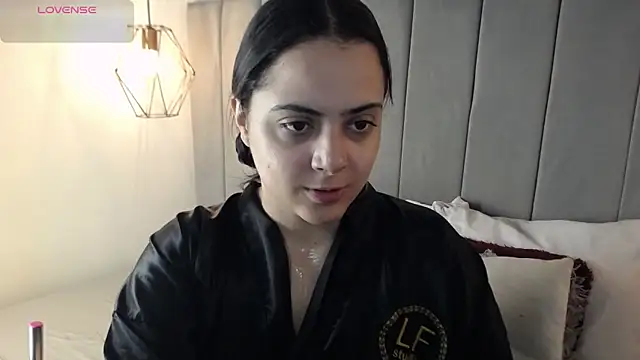 Pamela occoner  online show from 10/28/25, 06:43