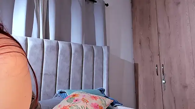 Snapshot of AmberPixie_ chatting on 11/15/25, 08:49 AmberPixie online show from 11/15/25, 08:49