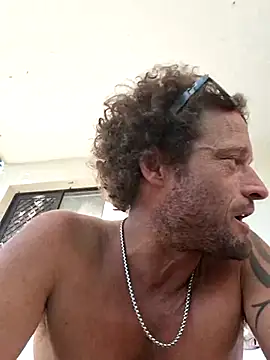 shainnfk online show from 10/20/25, 06:36