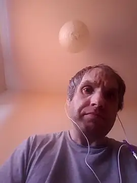 Snapshot of Wuju258 chatting on 11/01/25, 02:41 Wuju258 online show from 11/01/25, 02:41