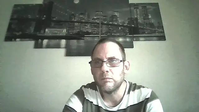 Snapshot of bull419M chatting on 05/16/26, 12:15 bull419M online show from 05/16/26, 12:15