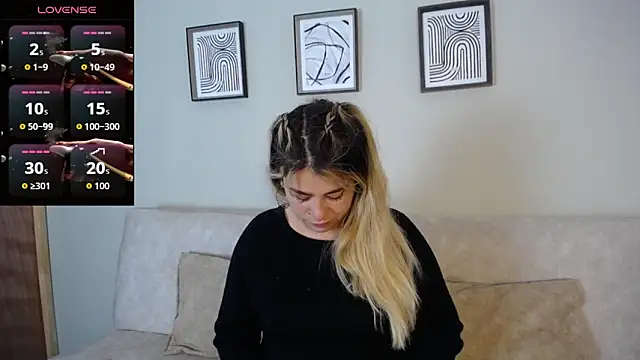 Sweet Bella Valery online show from 10/24/25, 09:55