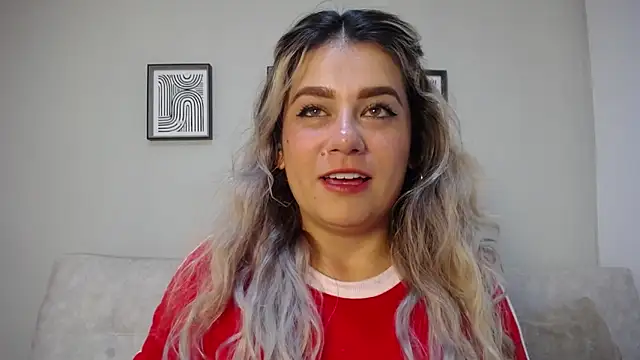 Sweet Bella Valery online show from 11/24/25, 10:09