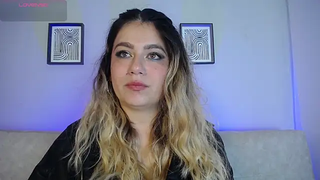 Sweet Bella Valery online show from 03/09/26, 11:20