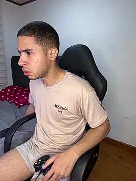 Snapshot of chucky_karla chatting on 02/14/26, 05:26 chucky karla online show from 02/14/26, 05:26