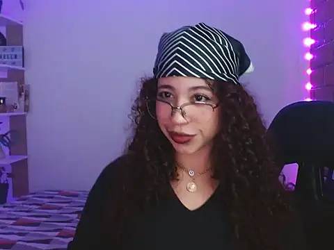 Medussa3033 online show from 11/23/25, 03:06