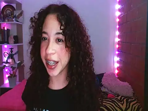 Medussa3033 online show from 04/09/26, 04:01