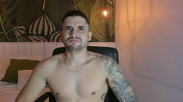 Mike montoya01 online show from 11/20/25, 05:07