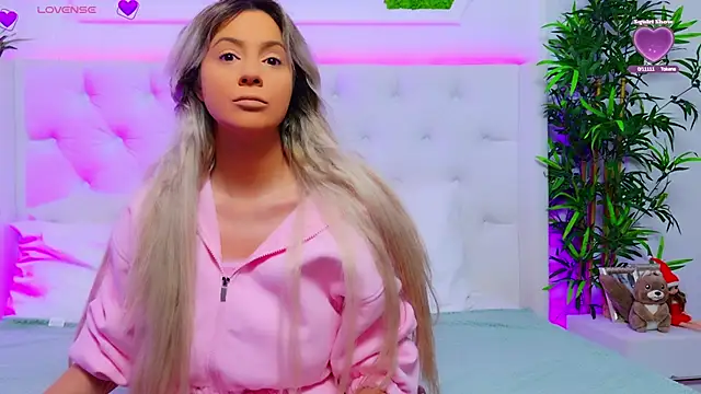 AriannaSins online show from 12/15/25, 01:37