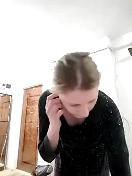 Snapshot of SandyCassie chatting on 12/16/25, 08:25 SandyCassie online show from 12/16/25, 08:25