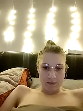 SandyCassie online show from 01/12/26, 10:26