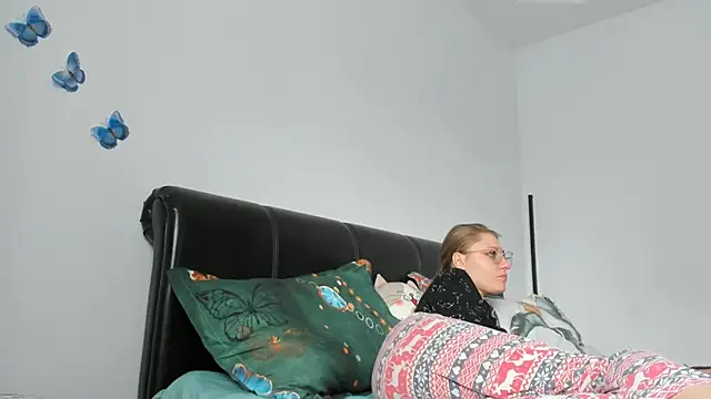 SandyCassie online show from 03/28/26, 01:11