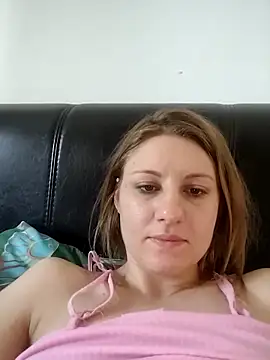 Snapshot of SandyCassie chatting on 04/27/26, 07:39 SandyCassie online show from 04/27/26, 07:39